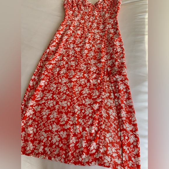 Red and White Floral Midi Dress with Slit - Picture 6 of 6